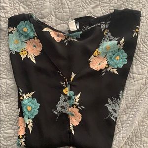 Torrid floral blouse